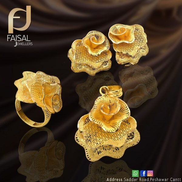 Gold Pendant Design 001